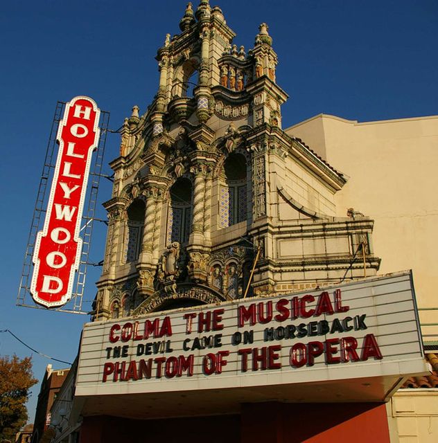 Hollywood Theatreで上映