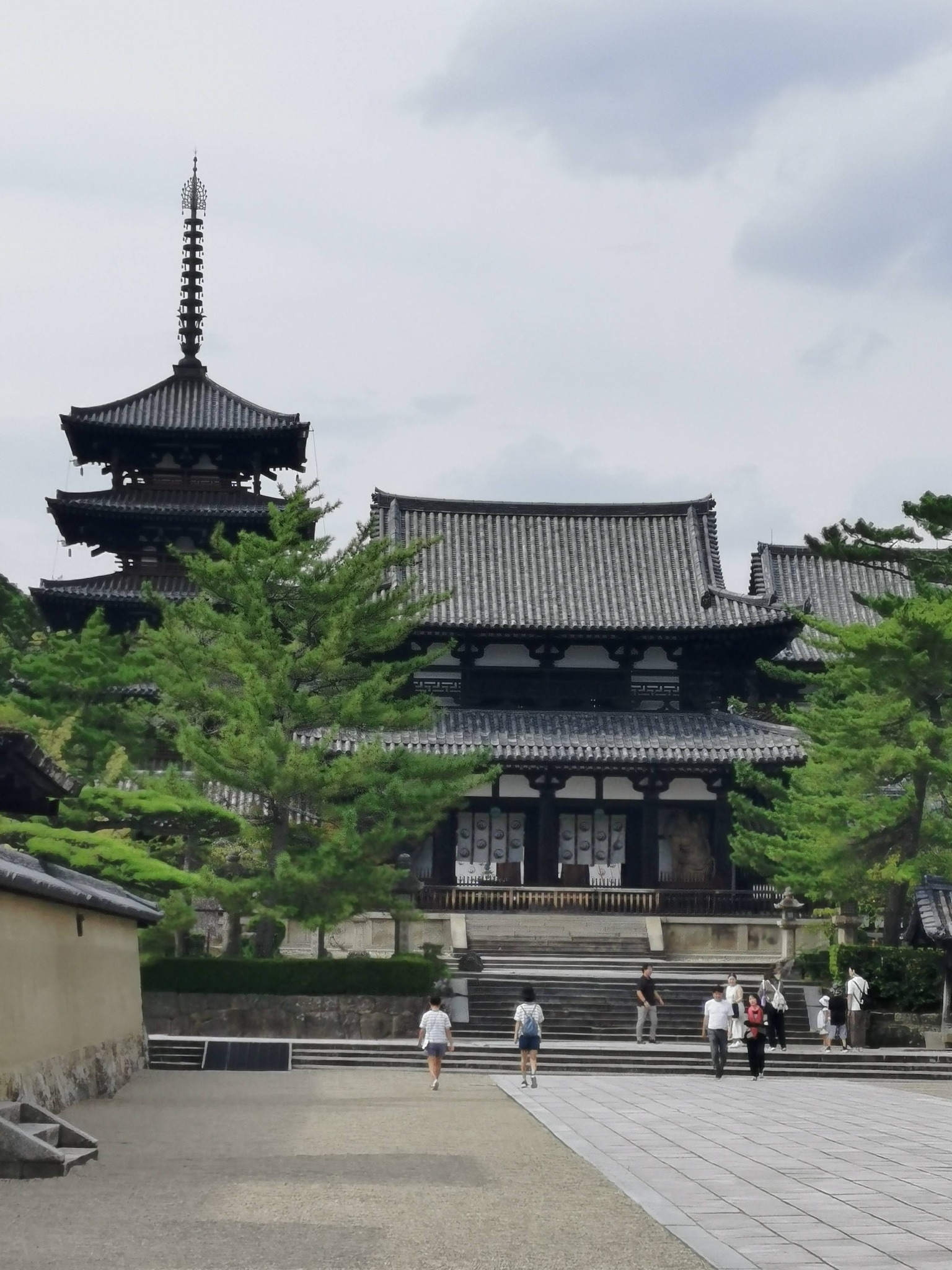 法隆寺の五重塔と金堂