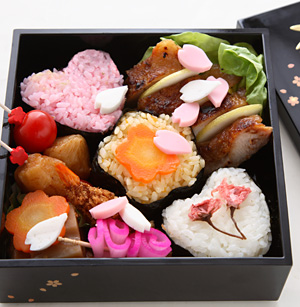 お重箱につめたお花見おにぎり