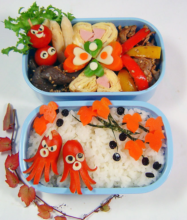 山葡萄 赤くなったの弁当