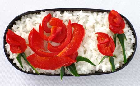 真紅のバラ弁当