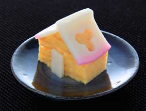 かまぼこでお花のお節-お家