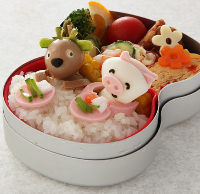 うずらの卵でブタとシカをつくる