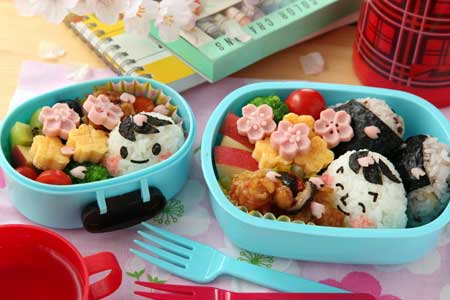 パパとおそろいお花見弁当—飾り切り　桜