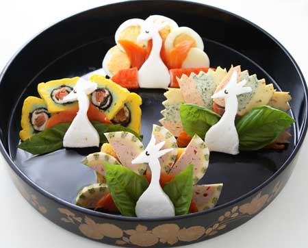 和風オードブル 孔雀カナッペ 飾り切り テリーヌ 野菜 松 菊 カエル 孔雀