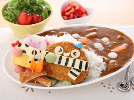 焚き火でほかほかカレーランチ