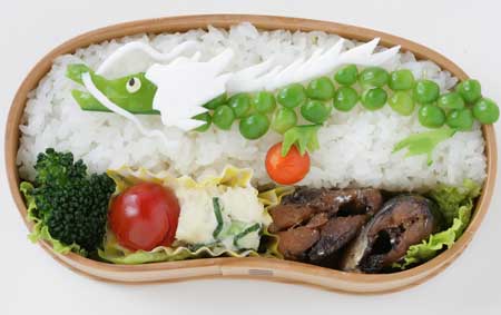 辰の年賀状弁当-5