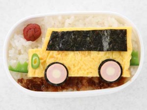 夏休み絵日記お弁当 バス 飾り切り