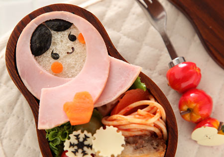 マトリョーシカのサンドイッチ弁当 – リセマム