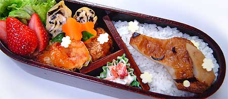 春の香り？　弁当