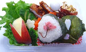 ひな祭りの新幹線朝食弁当