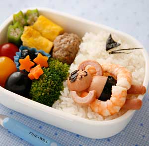 浮き輪でのんびり弁当