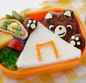 クマさんのキャンプ弁当