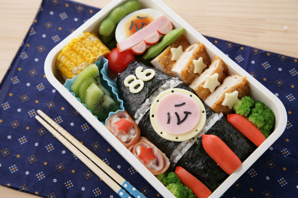 ハム係長三段ロケット弁当