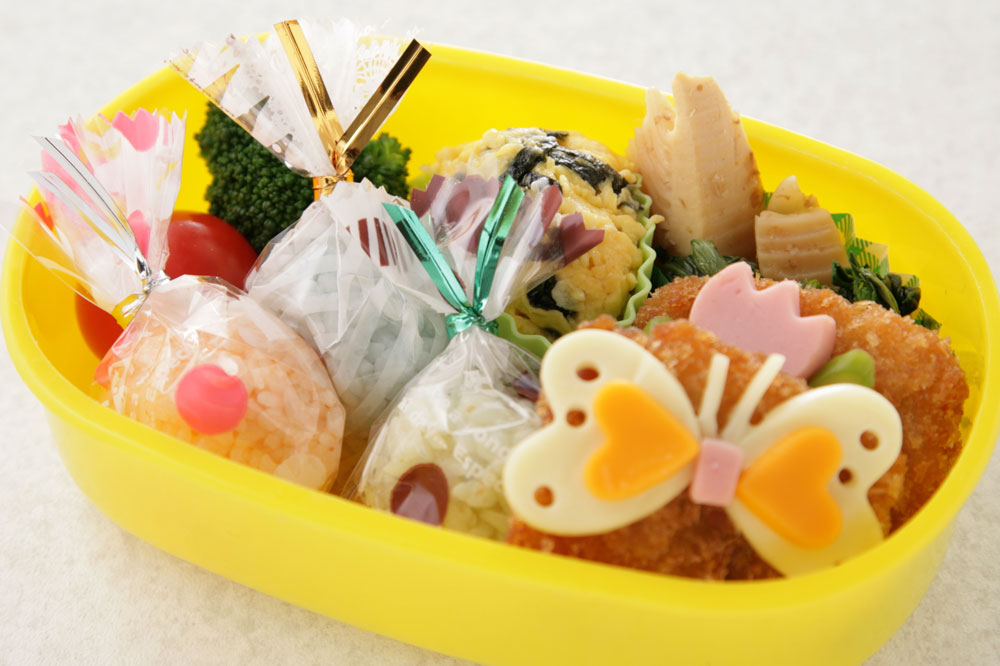 初めてでも簡単♪春の園児のお弁当