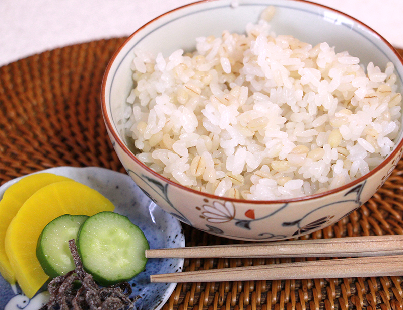 話題のもち麦にチャレンジ