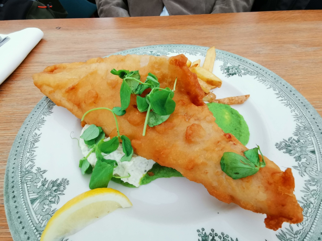 大英博物館のフィッシュアンドチップス