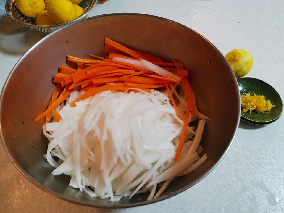 三色なます用に材料を刻みました
