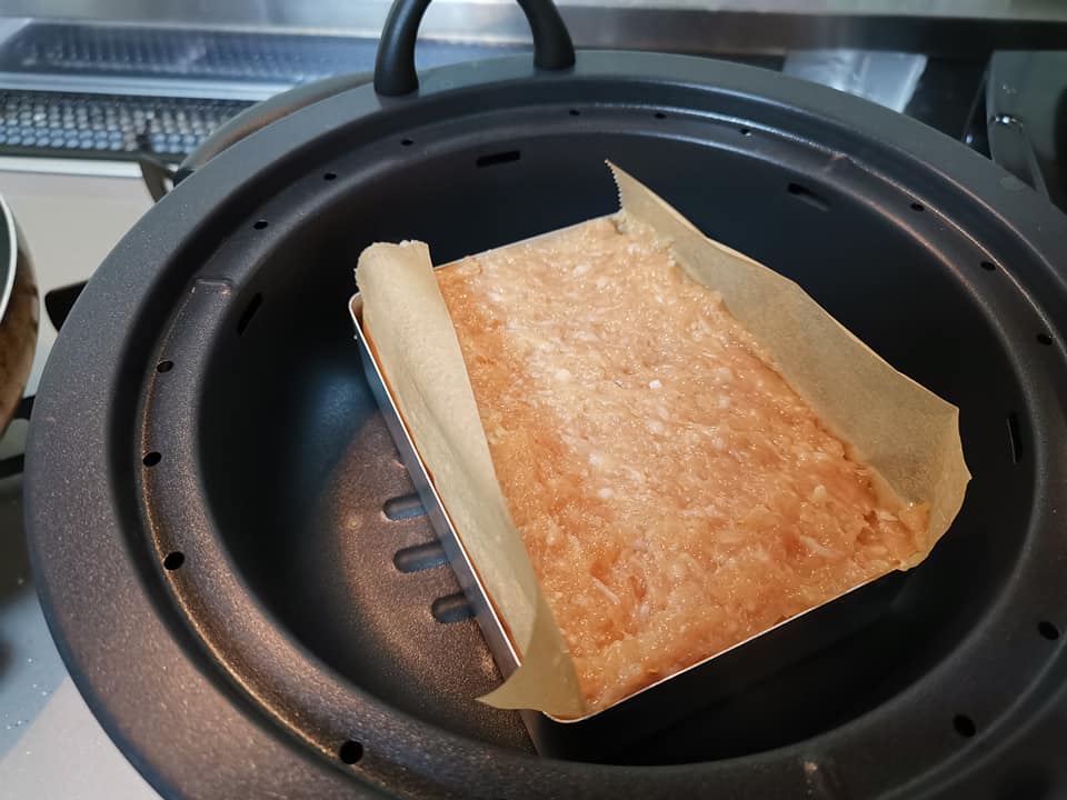 鶏の松風を蒸しているところ