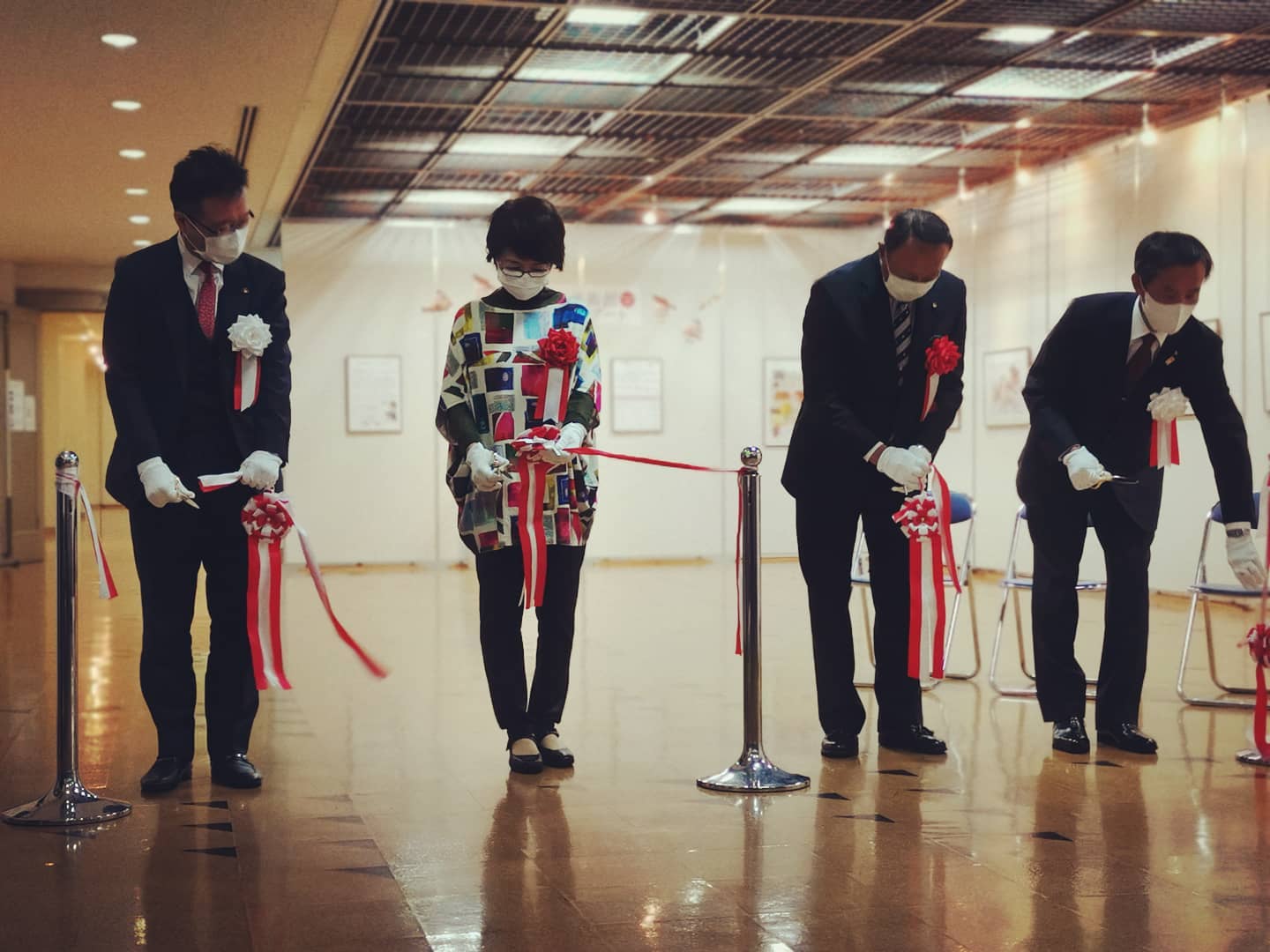 テープカット 旅する美術館 わくわくアート2020