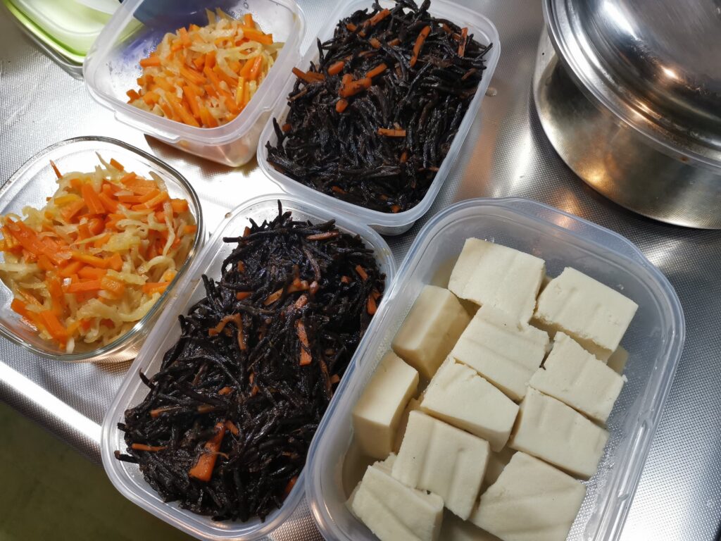 森の暮らし・雨の日の料理
